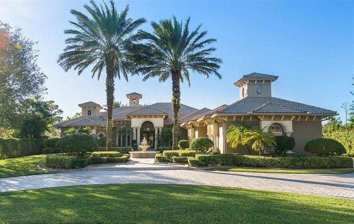 Tour Anthony Rizzos Luxury Home in Parkland, Florida – 8,000 Sq Ft of Elegance