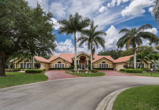 Explore Deion Sanders Luxury Florida House: A Gridiron Legends Dream Home