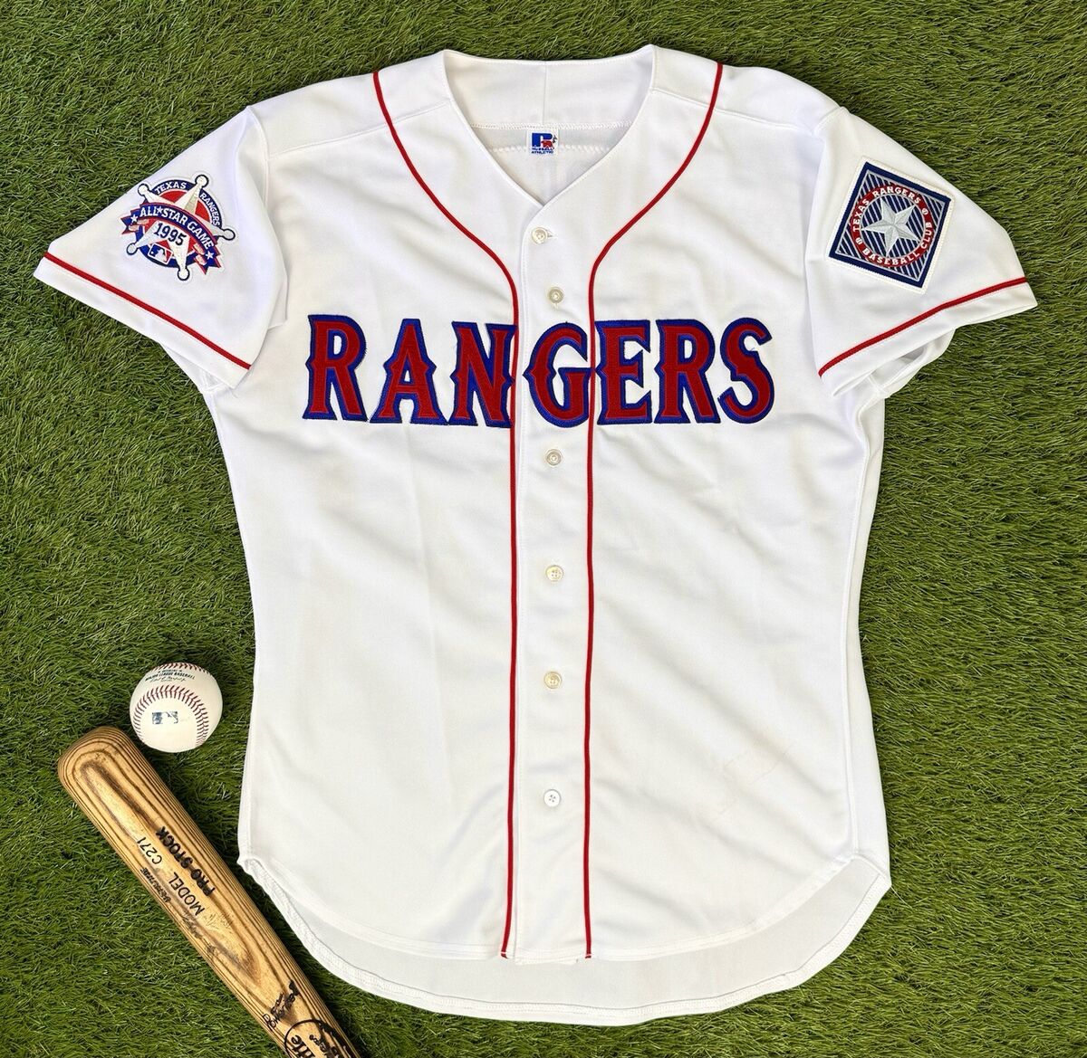 Score Big with a Classic Ivan Rodriguez Rangers Jersey - Buy Now!