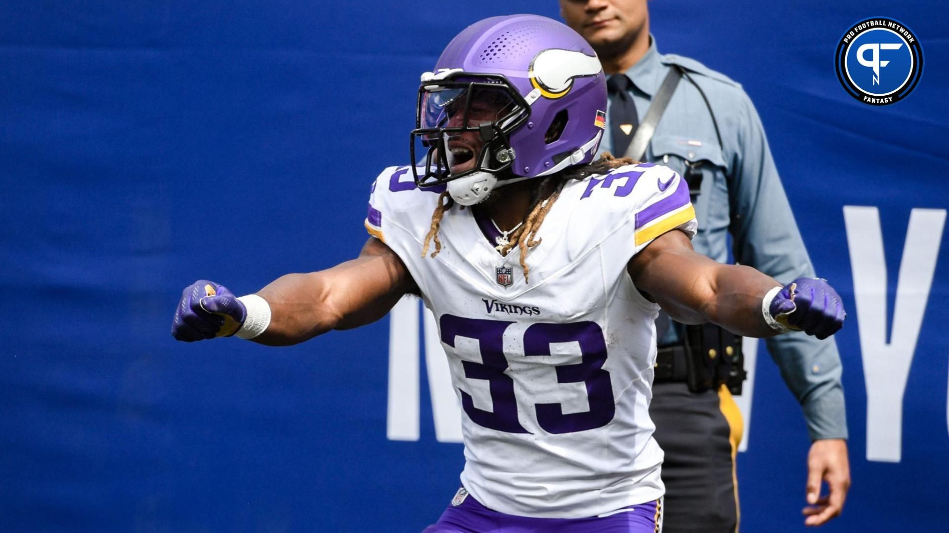 Fantasy football advice: Why you should start Rhamondre Stevenson in your lineup this week.