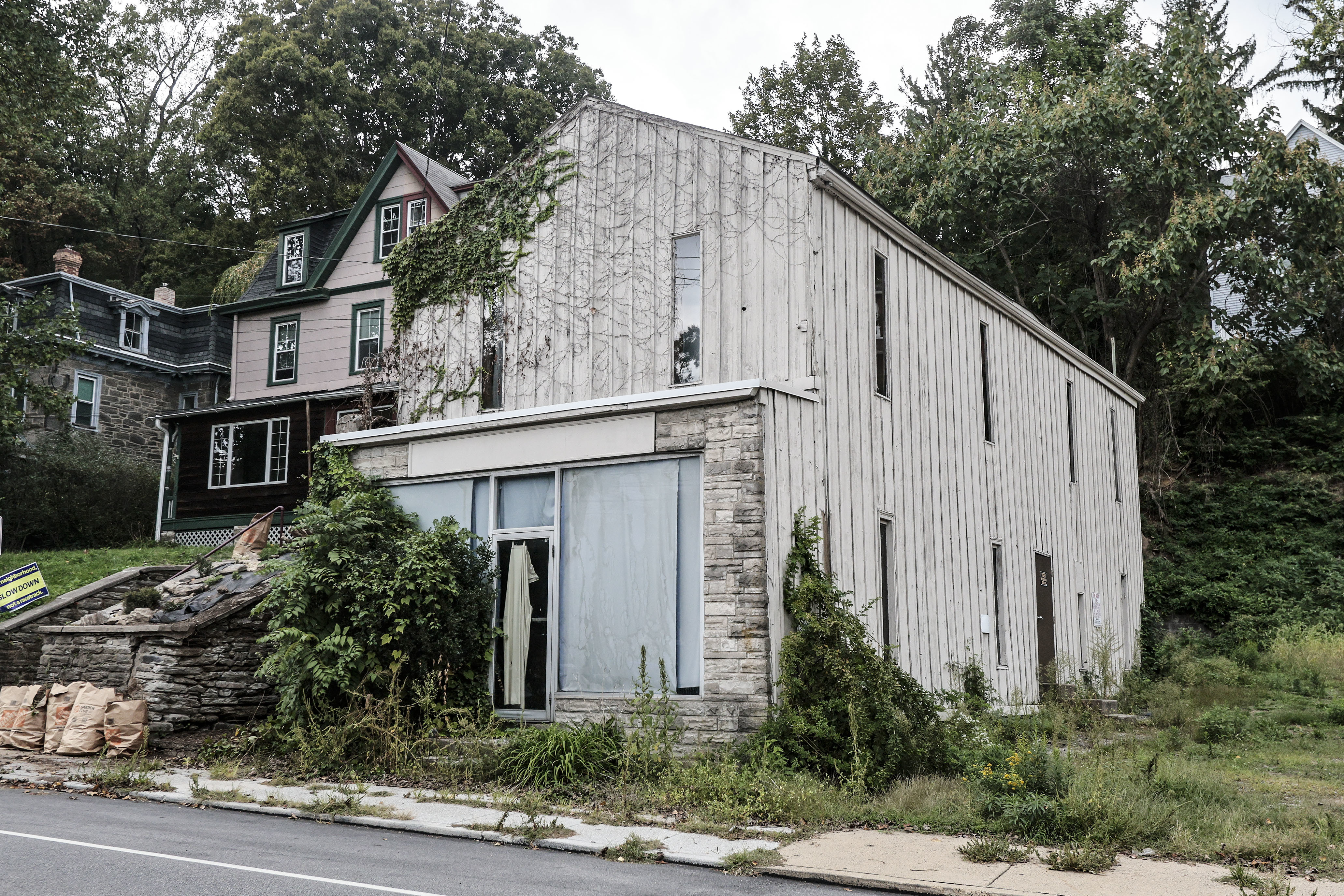 Reggie Jacksons Childhood Home: Then and Now (See the Amazing Change!)