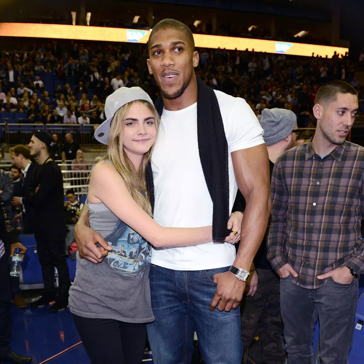 Meet Anthony Joshuas Girlfriend: Get the Scoop on the Boxers Dating Life!