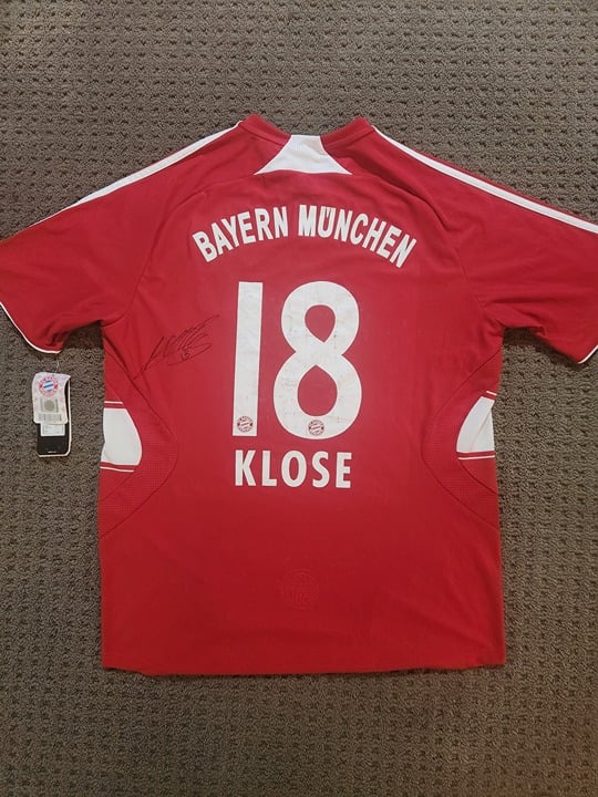 Miroslav Klose Jersey:  Authentic vs. Replica, the best guide for you