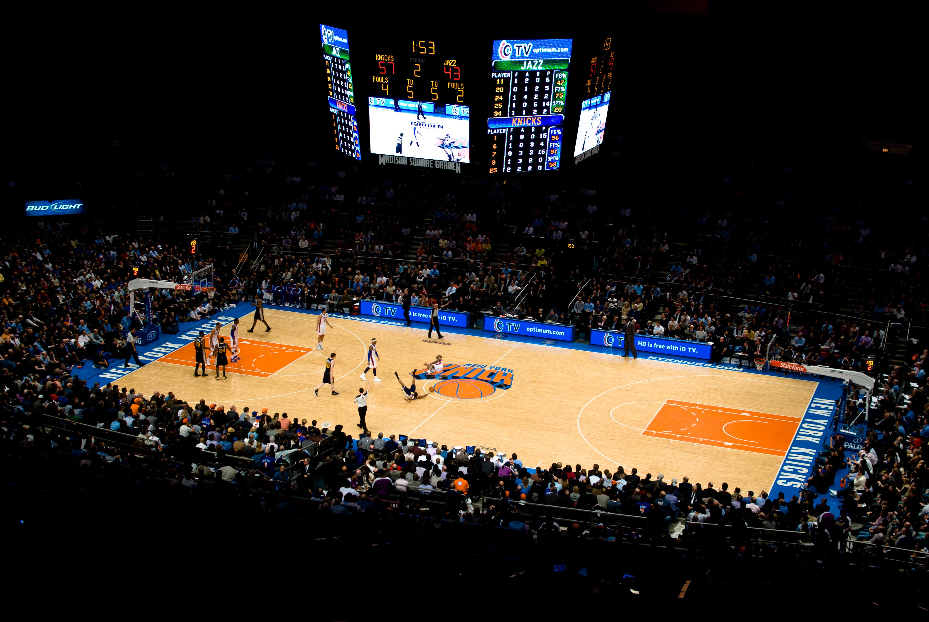 Want NY Knicks vs Golden State Warriors Tickets? Dont Miss Out, Secure Yours Now!