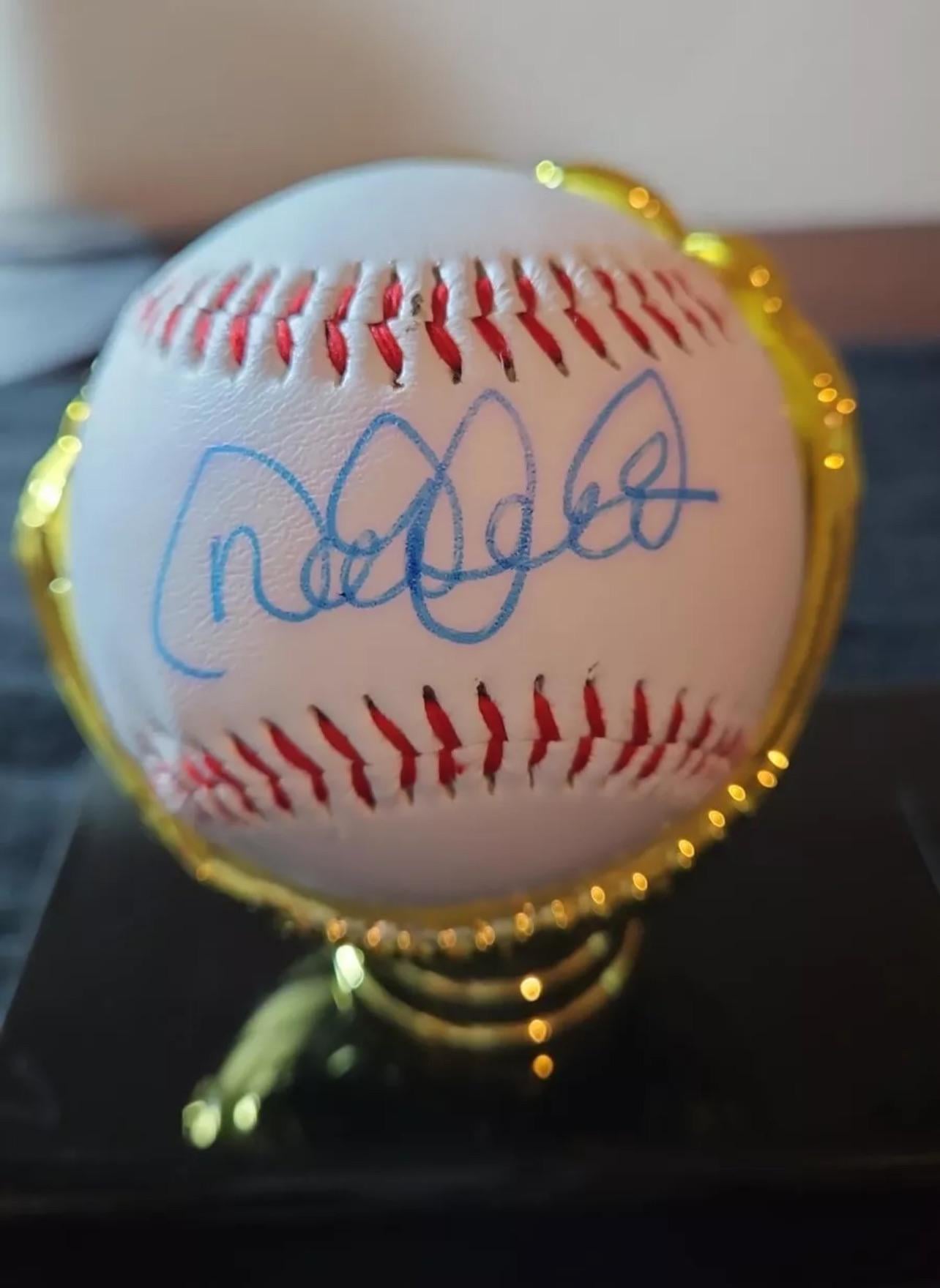 Derek Jeter Signed Ball: Authentic or Fake? (Tips to Tell the Difference)