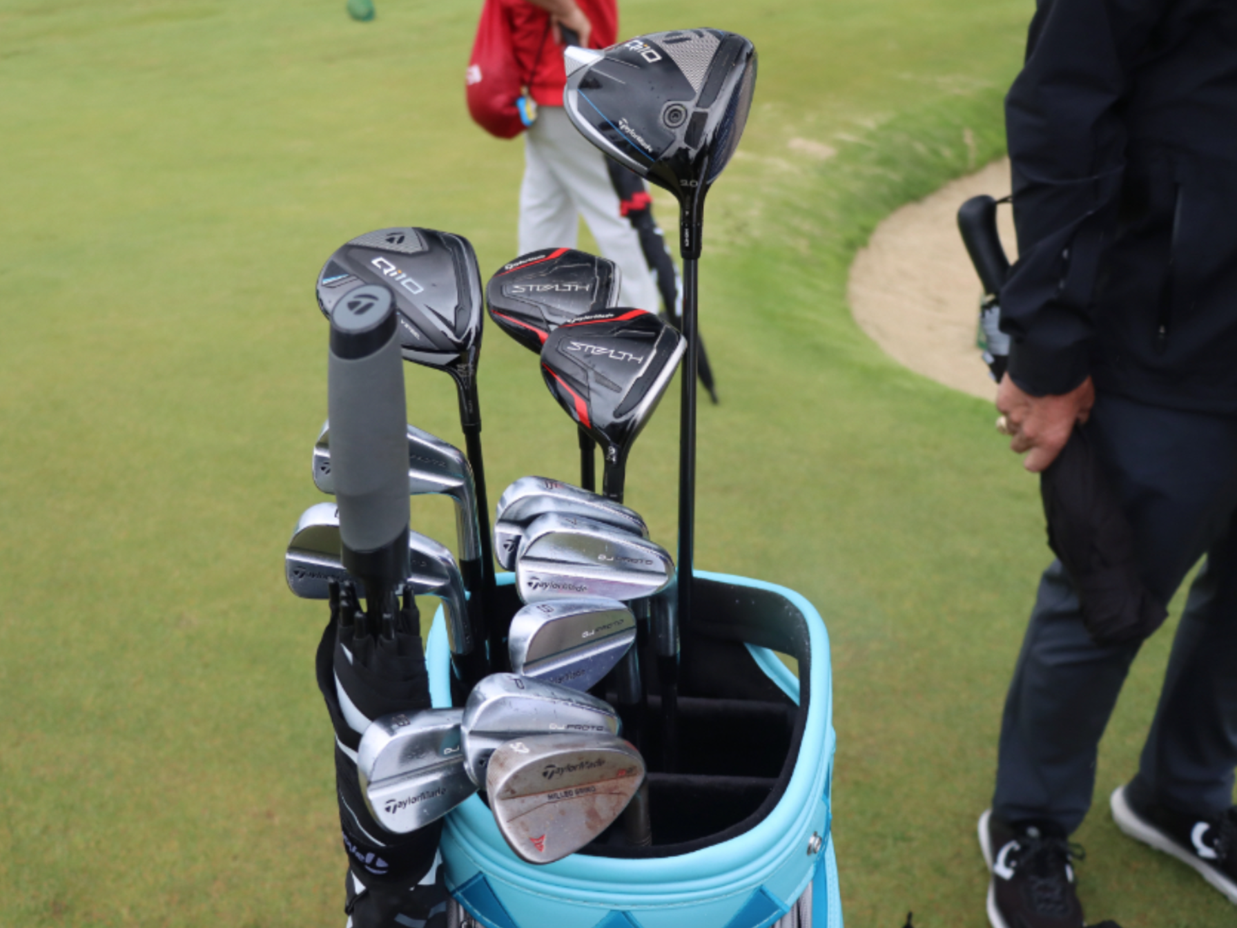 Dustin Johnson WITB: Want to Play Like DJ? Heres Whats in His Golf Bag (Easy Guide)