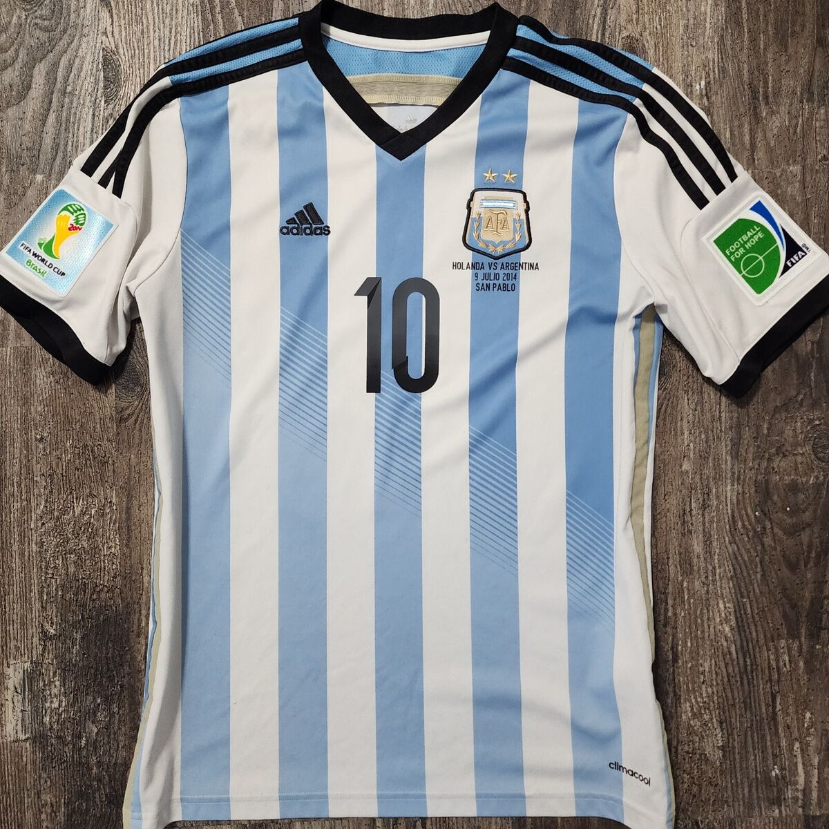 Want a Fifa World Cup 2014 Argentina Jersey? Tips and Tricks for Finding Your Size and Style!