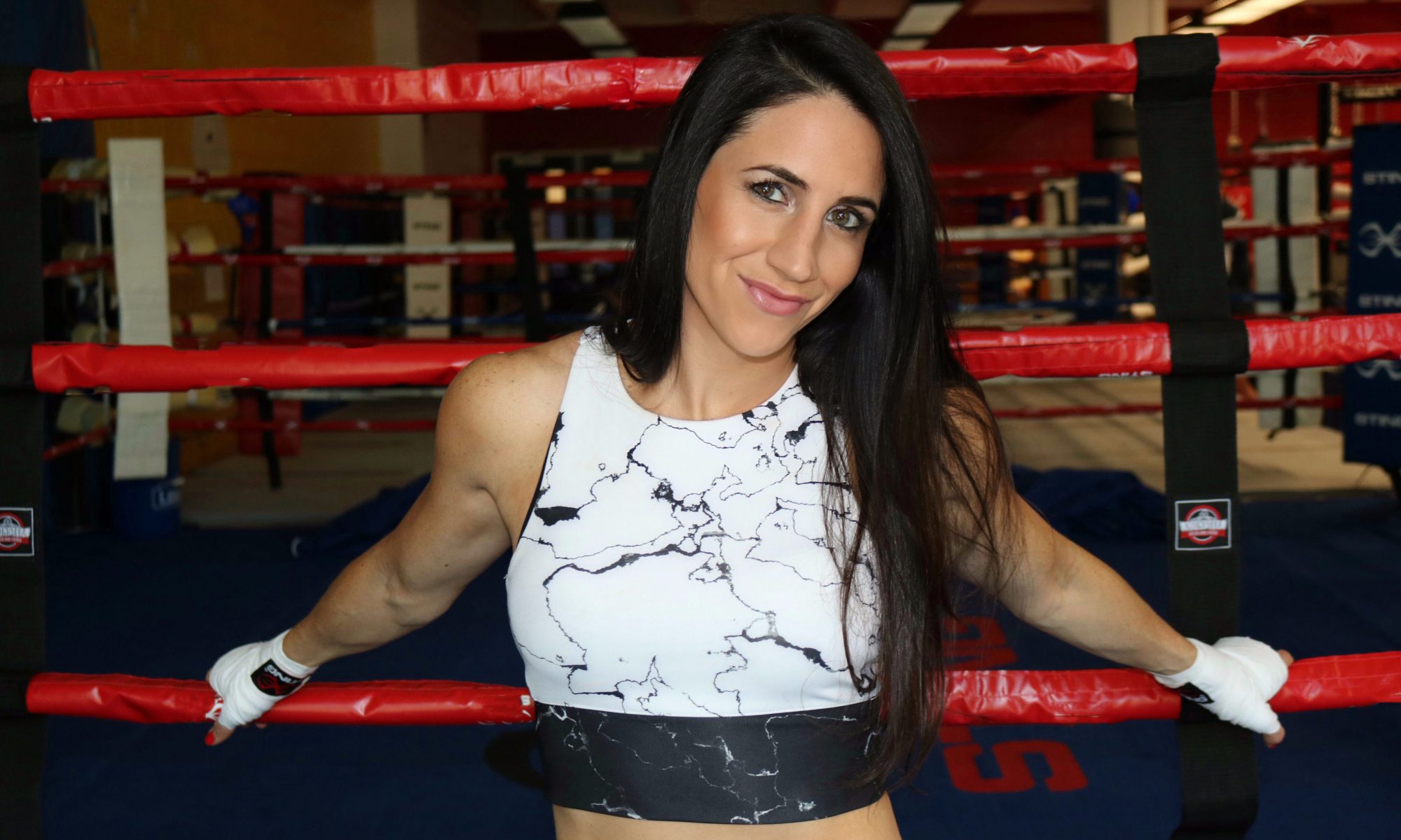 Christina Cruz Boxing: Whats She Up To? Get the Latest Scoop Here!