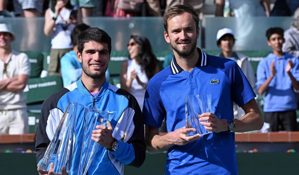 Alcaraz Medvedev: Comparing Their Playing Styles on Court