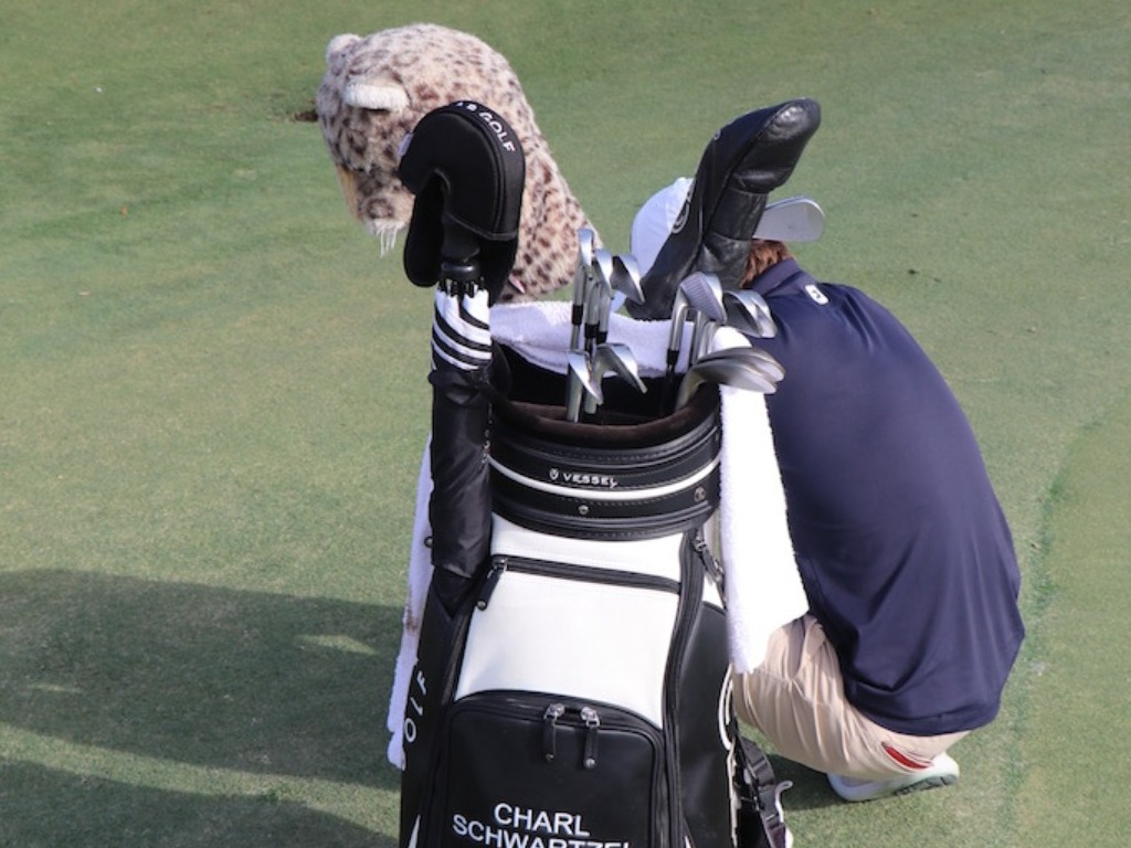 Charl Schwartzel WITB: Check Out His Full Bag Setup Now!