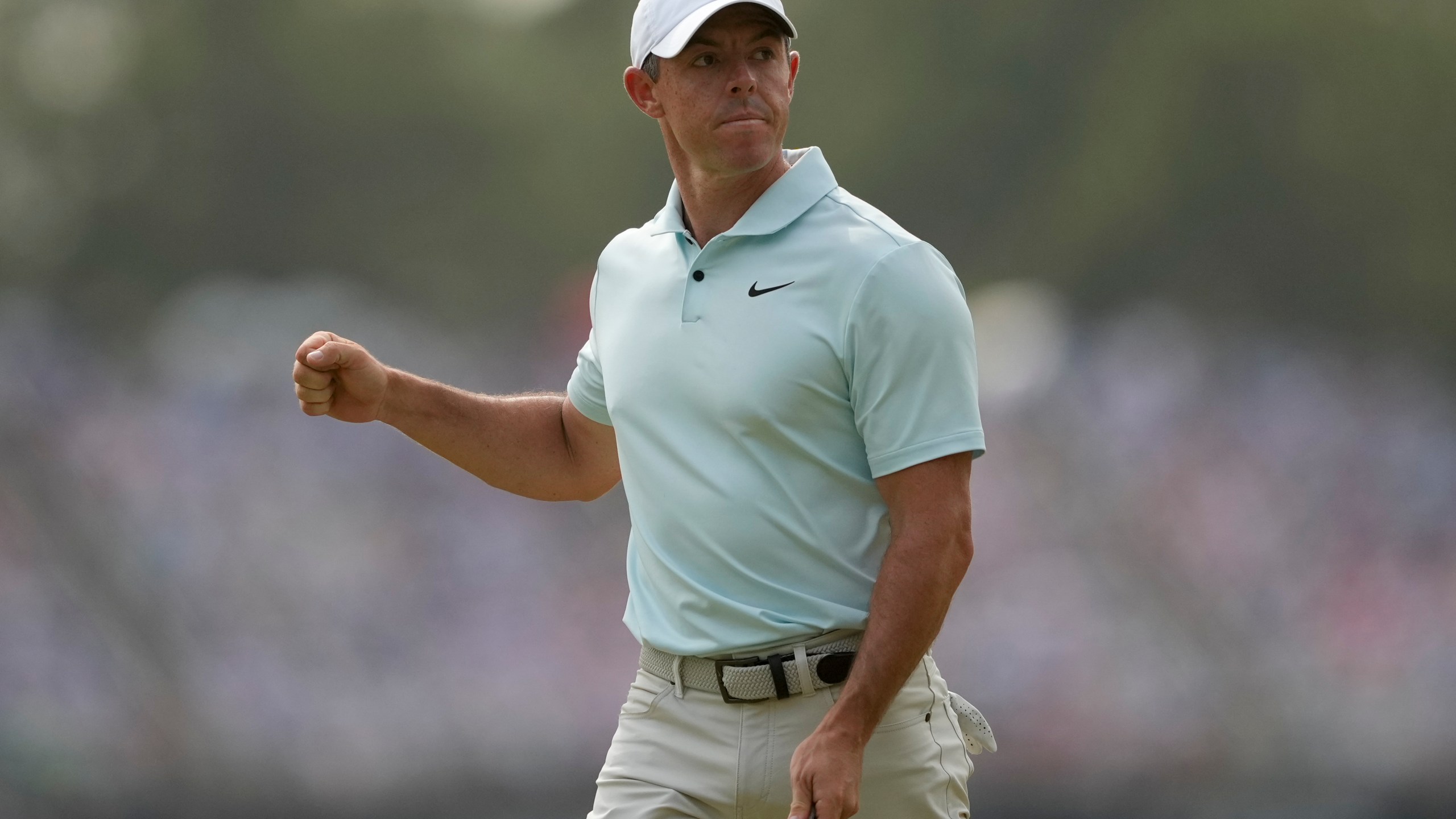 Rory McIlroys Belt Choice, copy the style of champion.