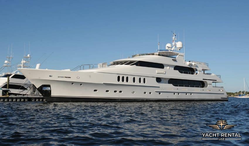 Tiger Woods Yacht: Explore the Golfers Lavish Lifestyle!